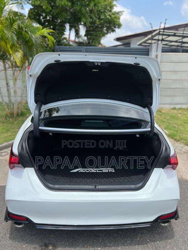 Toyota Avalon 2020 White