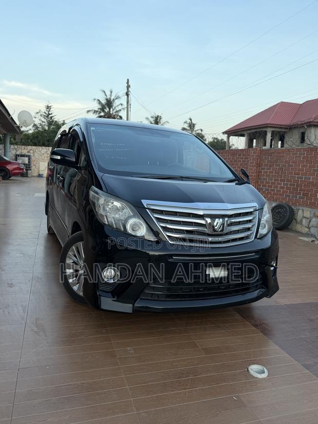 Toyota Alphard 2.4 Petrol FWD 2014 Black