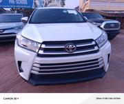 Toyota Highlander LE 2019 White for sale