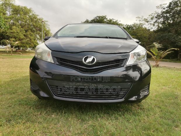 Toyota Vitz 1.3 AWD 5dr 2013 Black