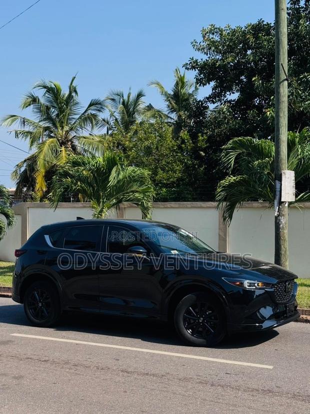 Mazda CX-5 2022 Black
