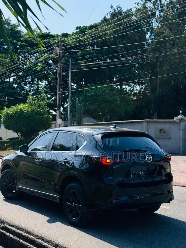 Mazda CX-5 2022 Black