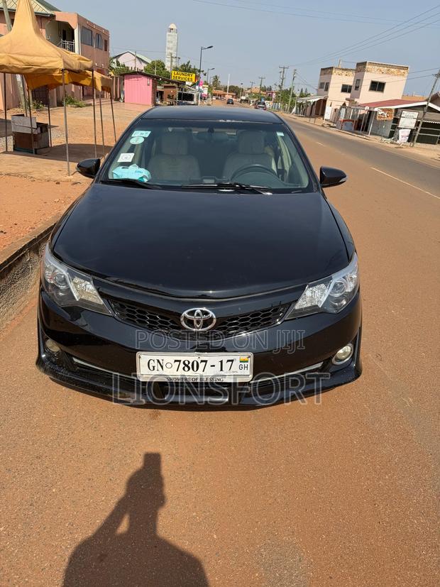 Toyota Camry 2013 Black