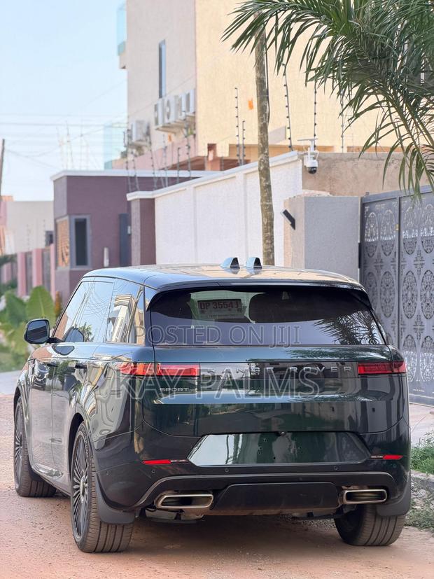 Land Rover Range Rover Sport 2025 Green