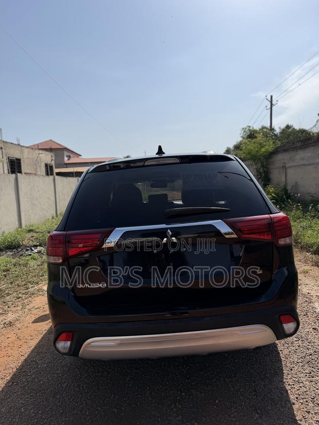 Mitsubishi Outlander 2020 Black