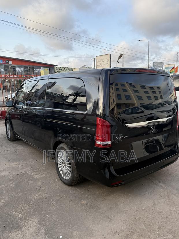 Mercedes-Benz V-Class 2022 Black