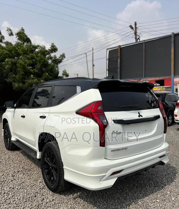 New Mitsubishi Montero Sport 2023 White