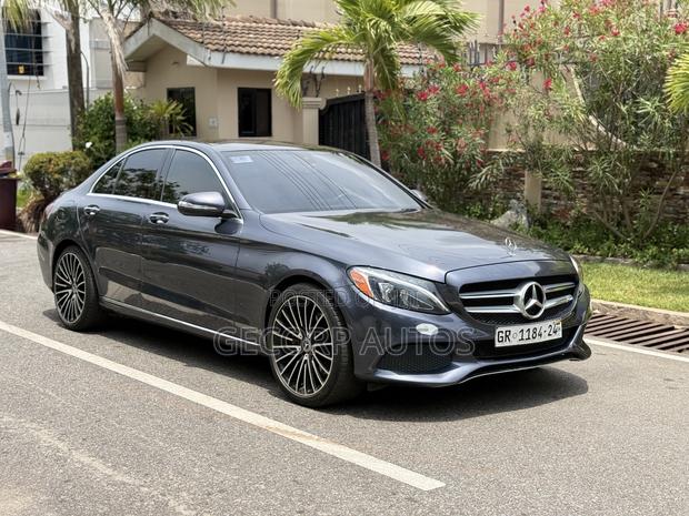 Mercedes-Benz C300 Sport 4dr AWD 4Matic Sedan (2.0L 4cyl 7A) 2015 Gray