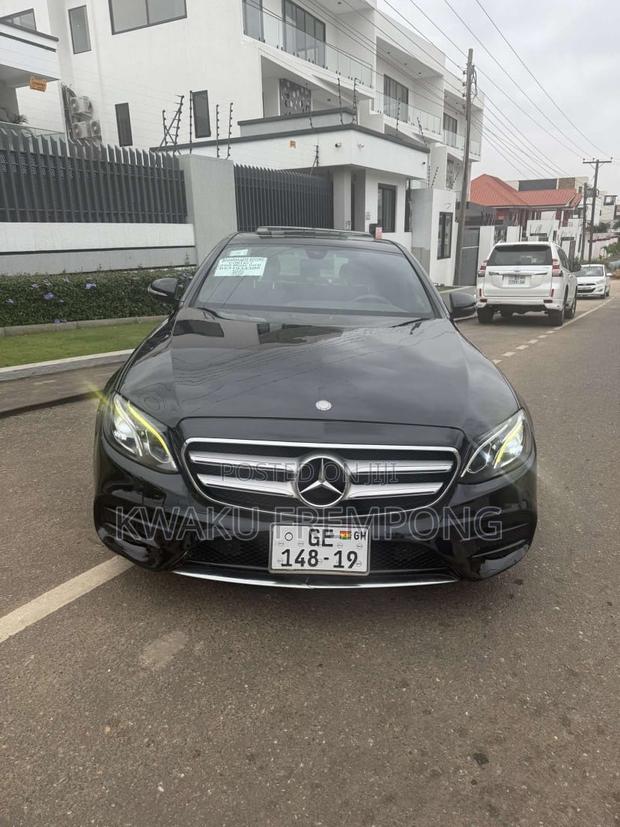 Mercedes-Benz E300 Base RWD Sedan (2.0L 4cyl 9A) 2017 Black