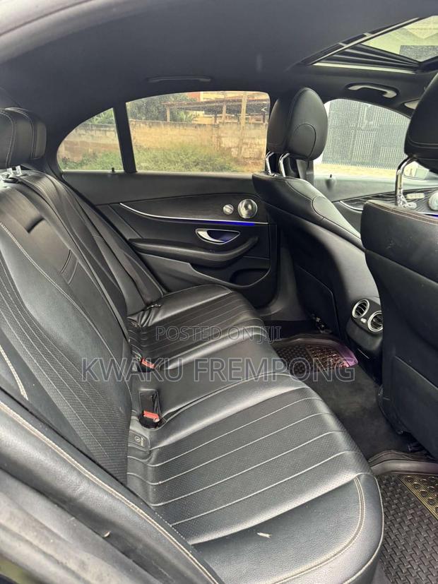 Mercedes-Benz E300 Base RWD Sedan (2.0L 4cyl 9A) 2017 Black