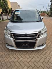 Toyota Esquire 2016 Silver for sale