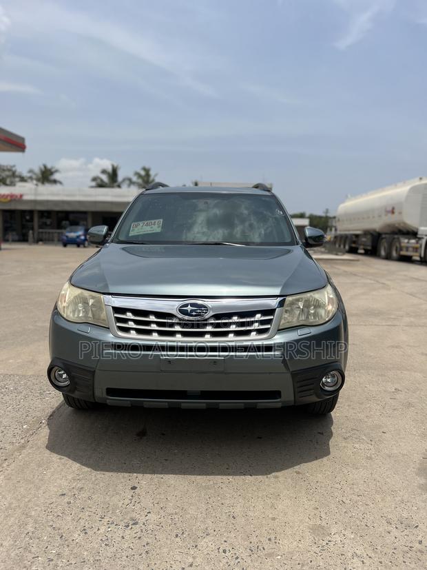 Subaru Forester 2013 Gray