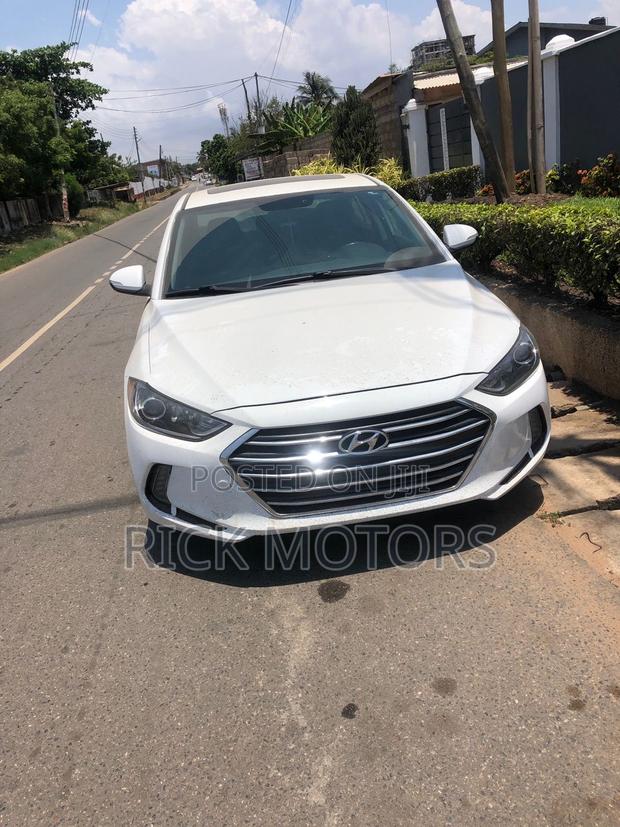 Hyundai Elantra Sport 2018 White