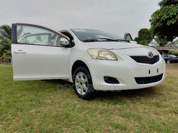 Toyota Belta 2010 White