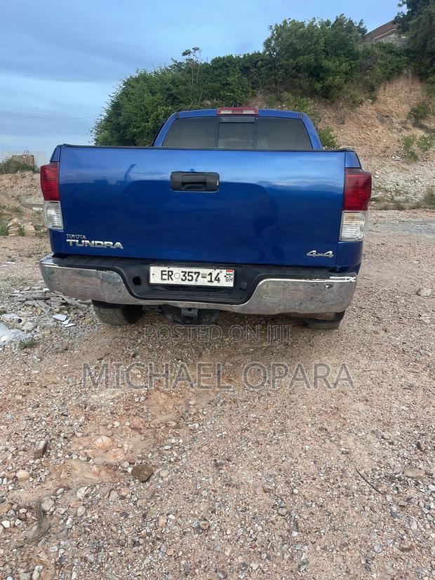 Toyota Tundra CrewMax Limited 5.7L 2010 Blue