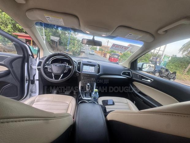 Ford Edge SEL 4dr FWD 2017 White