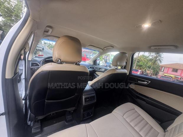 Ford Edge SEL 4dr FWD 2017 White