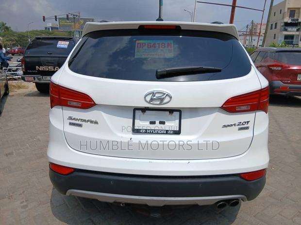 Hyundai Santa Fe 2014 White
