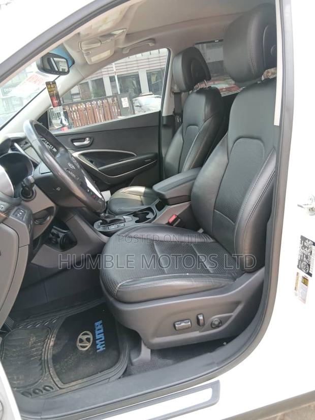 Hyundai Santa Fe 2014 White