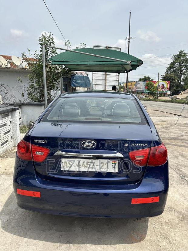 Hyundai Elantra 2010 Blue