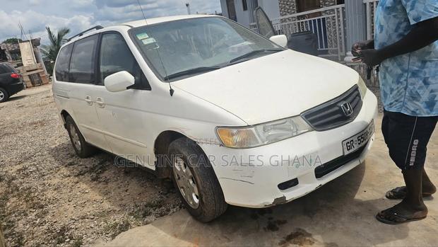 Honda Odyssey Touring 2011 White