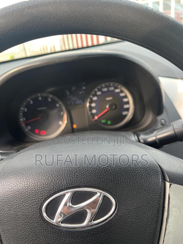 Hyundai Accent GLS 4dr Sedan (1.6L 4cyl 6A) 2015 White