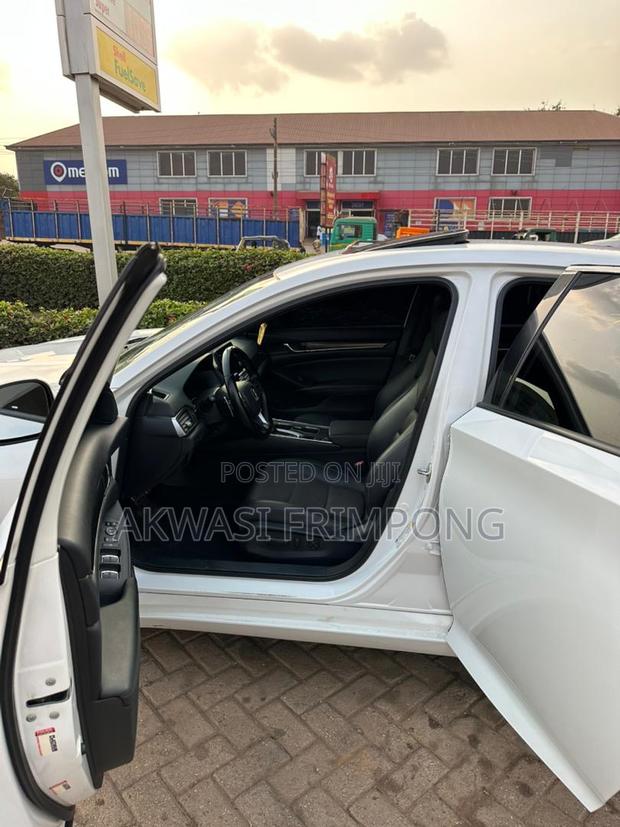 Honda Accord Sport (1.5L 4cyl Turbo CVT) 2019 White