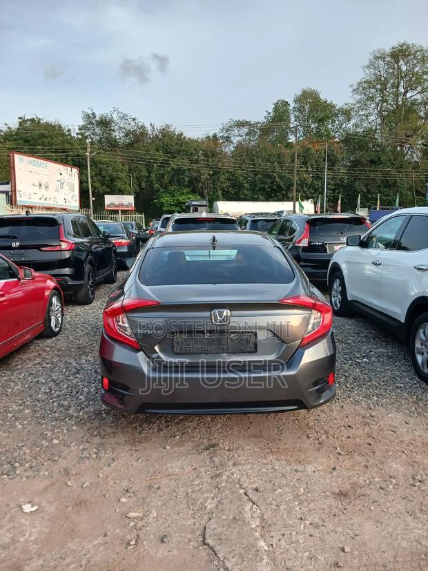 Honda Civic EX Sedan 2018 Gray