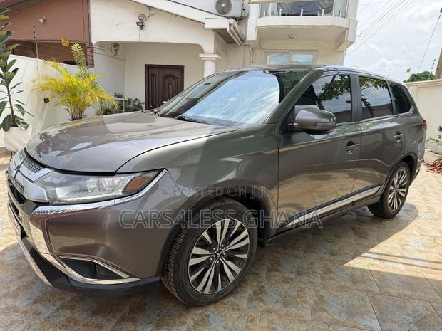 Mitsubishi Outlander SE FWD 2019 Burgundy
