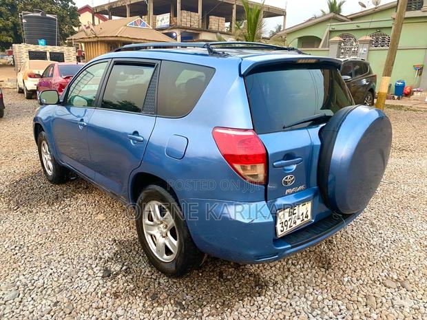Toyota RAV4 2012 Blue