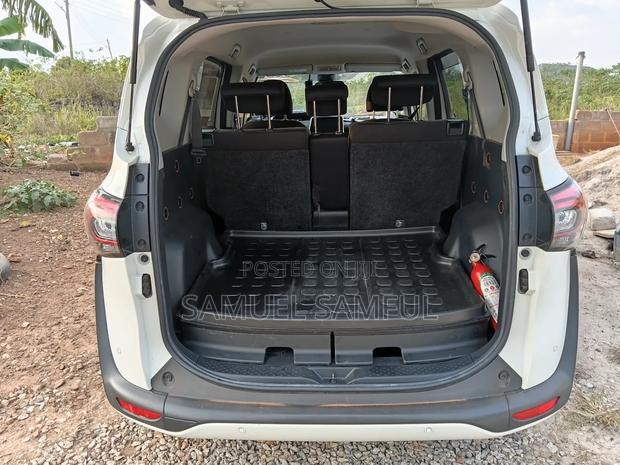 Toyota Sienta 2020 White