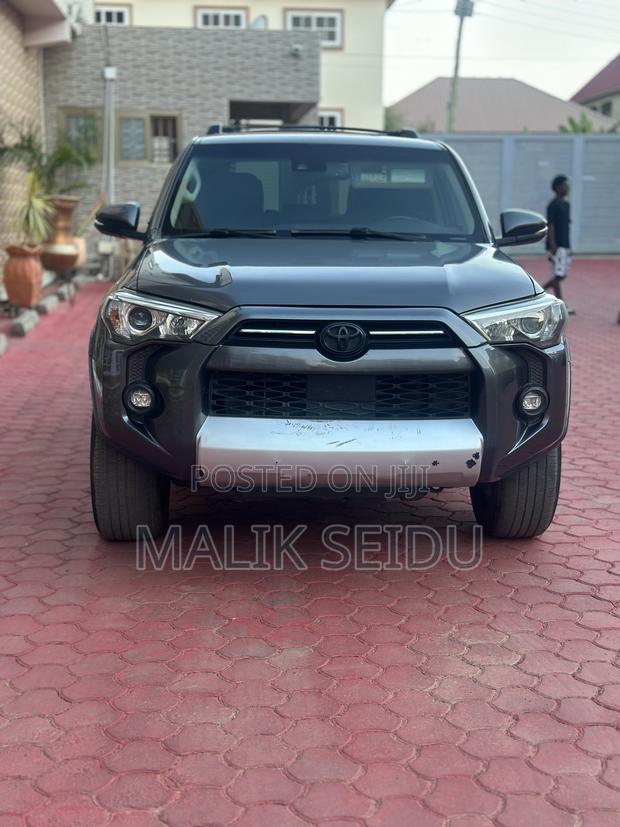 Toyota 4-Runner 2021 Gray