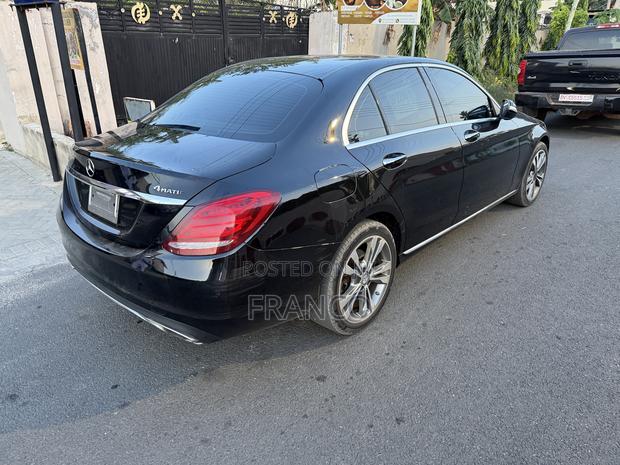 Mercedes-Benz C300 Luxury 4matic Sedan AWD (2.0L 4cyl 7A) 2017 Black
