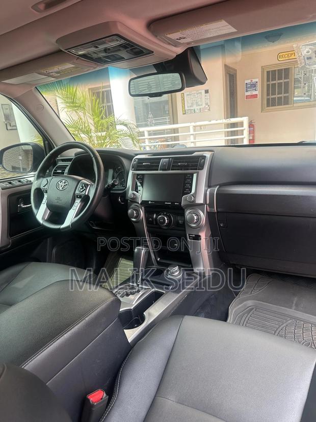 Toyota 4-Runner 2021 Gray