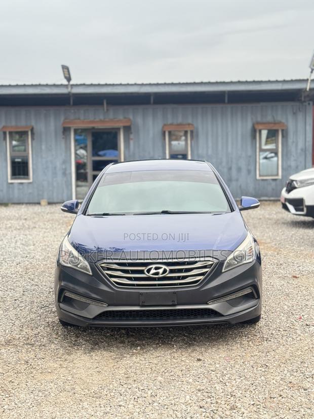 Hyundai Sonata Sport 2.0T Sedan FWD (2.0L 4cyl 6A) 2017 Blue
