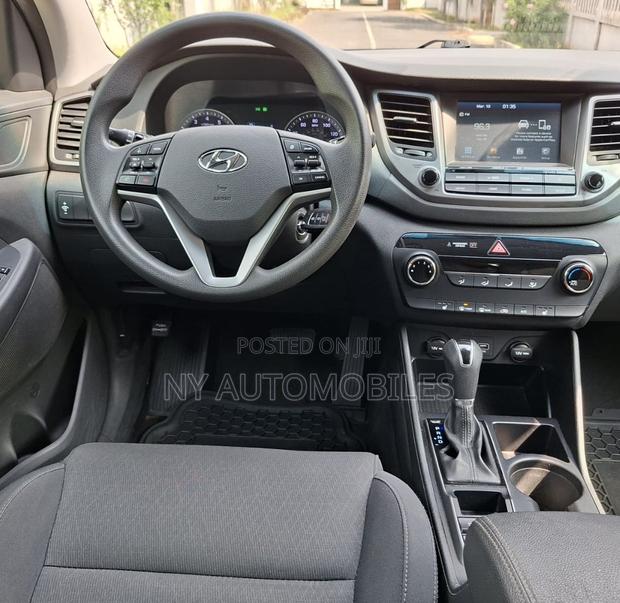 Hyundai Tucson SE AWD 2018 Blue