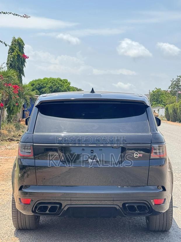 Land Rover Range Rover Sport SVR 2018 Black