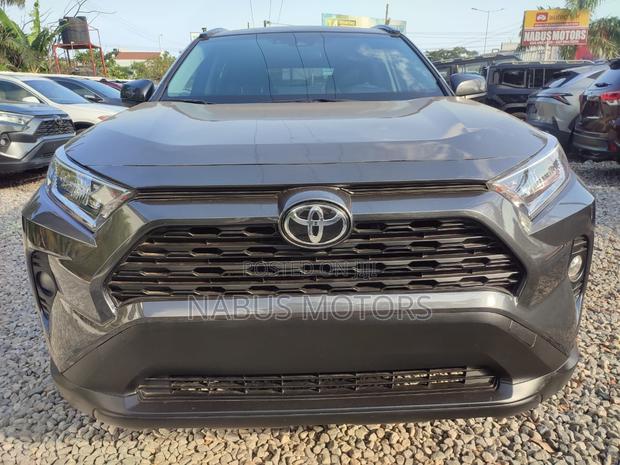 Toyota RAV4 LE 2021 Gray