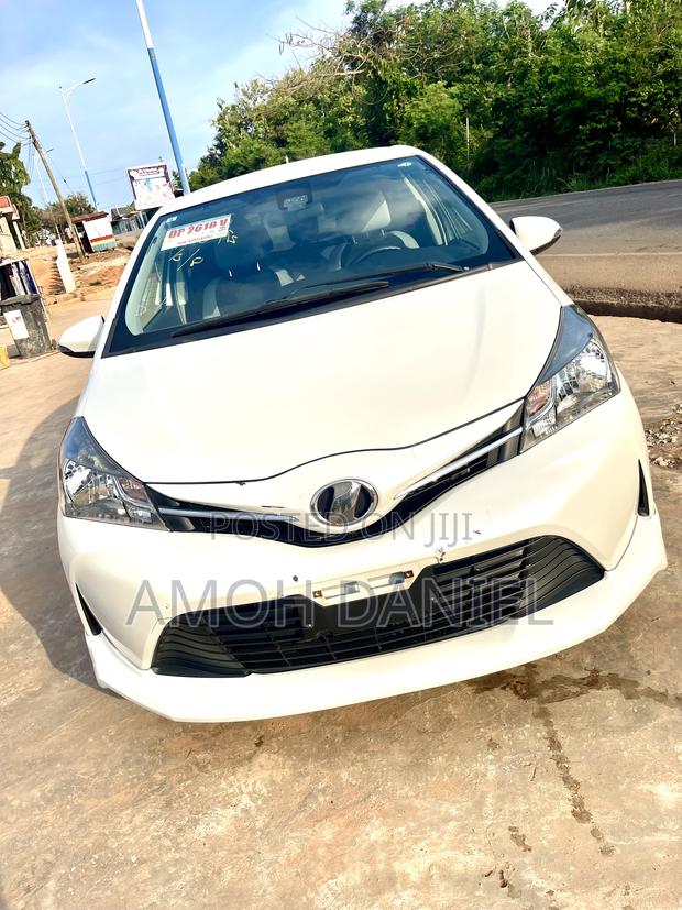 Toyota Vitz 1.3 AWD 5dr 2015 White