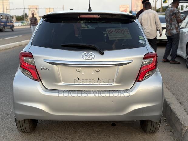 Toyota Vitz 1.5 FWD 3dr 2015 Silver