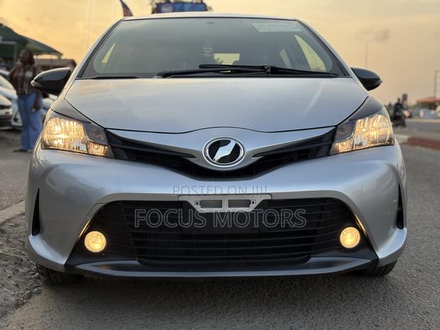 Toyota Vitz 1.5 FWD 3dr 2015 Silver