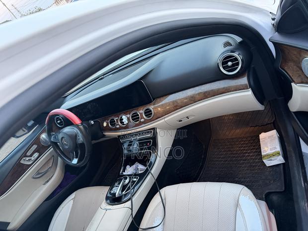 Mercedes-Benz E300 2018 White