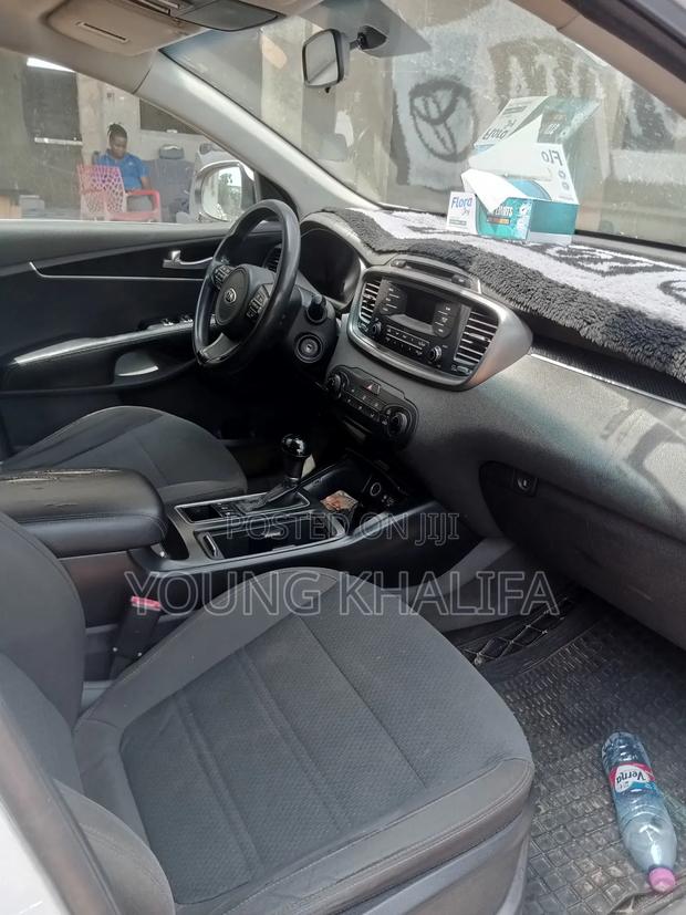 Kia Sorento 2017 White