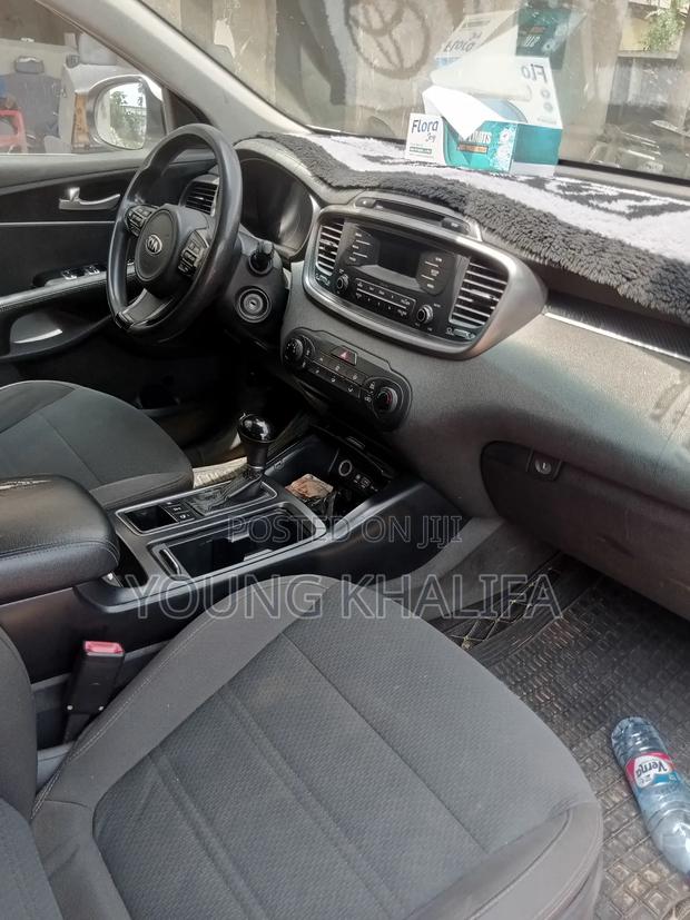Kia Sorento 2017 White