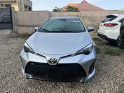 Toyota Corolla SE (1.8L 4cyl 6M) 2018 Silver for sale