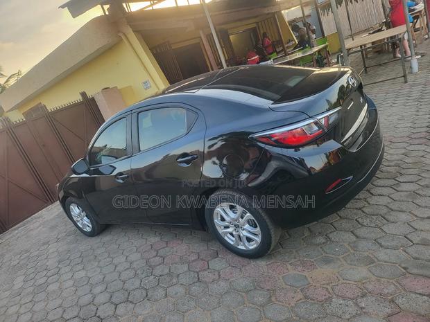 Toyota Yaris iA 1.5 FWD 2016 Black