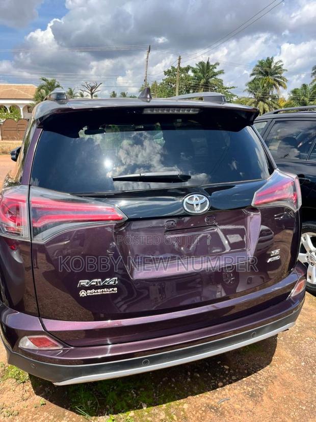 Toyota RAV4 SE AWD (2.5L 4cyl 6A) 2016 Maroon