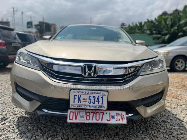 Honda Accord EX 2dr Coupe FWD (2.4L 4cyl 2A) 2017 Gold