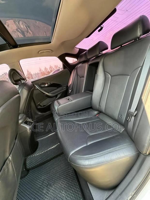 Hyundai Grandeur 2015 White