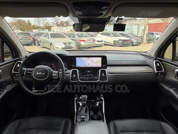 Kia Sorento Hybrid 2022 White